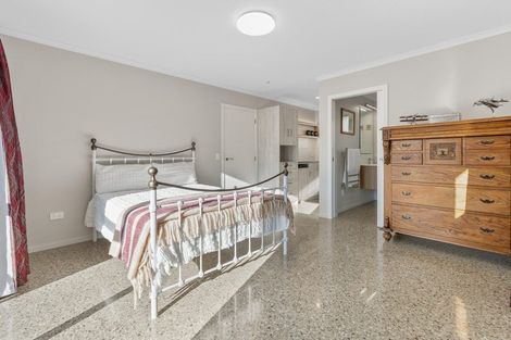 Photo of property in 9 Goddard Way, Sawyers Bay, Port Chalmers, 9023