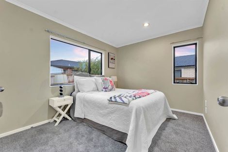 Photo of property in 9 Makora Road, Massey, Auckland, 0614