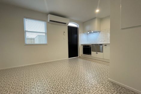Photo of property in 2/12 Burke Street, Addington, Christchurch, 8024