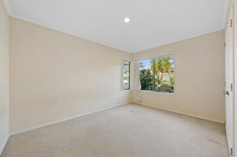 Photo of property in 3 Rosebay Rise, Henderson, Auckland, 0610