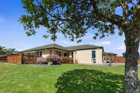 Photo of property in 12 Beachmere Place, Papamoa Beach, Papamoa, 3118