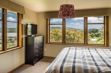 Photo of property in 22 Kiriwai Road, Paremata, Porirua, 5024