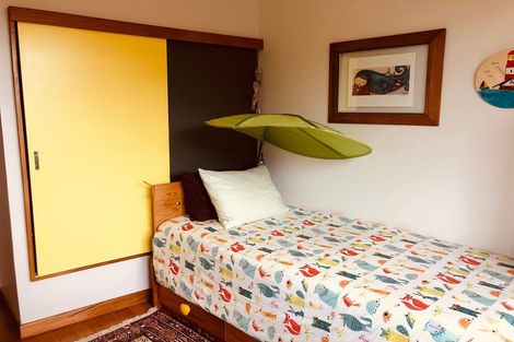 Photo of property in 9 City View Terrace, Birkenhead, Auckland, 0626