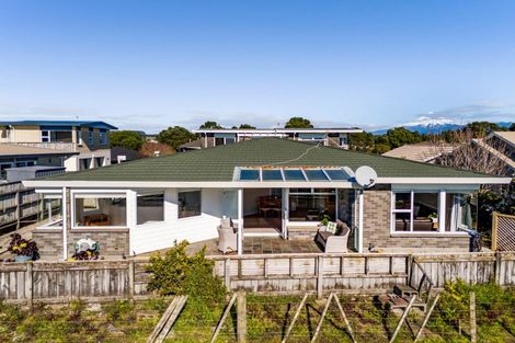 Photo of property in 2/13 Chatswood Grove, Fitzroy, New Plymouth, 4312