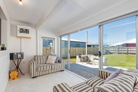 Photo of property in 81 Seabury Avenue, Foxton Beach, Foxton, 4815