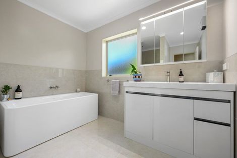 Photo of property in 90 Huntington Drive, Huntington, Hamilton, 3210