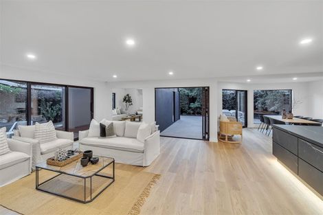 Photo of property in 15 Wai-iti Terrace, Burnside, Christchurch, 8053