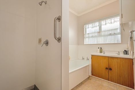Photo of property in 2 Moyne Avenue, Milson, Palmerston North, 4414