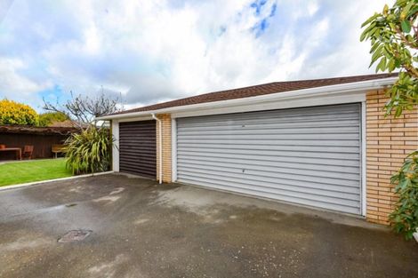 Photo of property in 4 Kirkdale Place, Avonhead, Christchurch, 8042