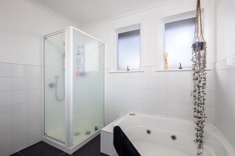 Photo of property in 60 Rosendale Avenue, Spotswood, New Plymouth, 4310