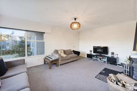 Photo of property in 60 Hilling Street, Titirangi, Auckland, 0604