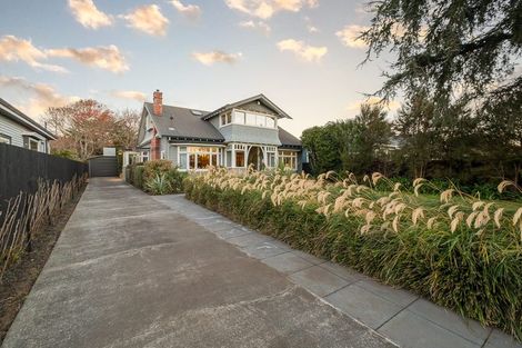 Photo of property in 86 Saint Martins Road, Saint Martins, Christchurch, 8022