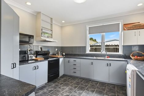 Photo of property in 11 Russell Road, Fairy Springs, Rotorua, 3015