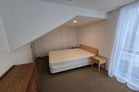 Photo of property in Terrace Heights Apartments, 2/163p The Terrace, Wellington Central, Wellington, 6011