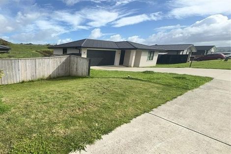 Photo of property in 128 Harriet Johnston Drive, Pokeno, 2402