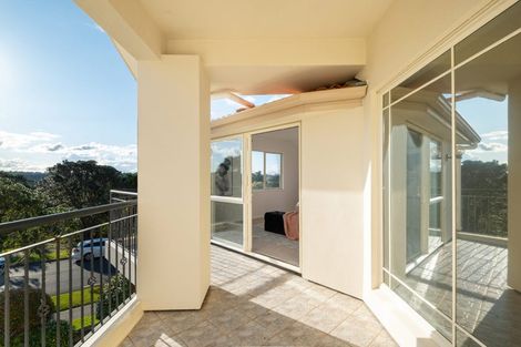 Photo of property in 6 Kittiwake Drive, Schnapper Rock, Auckland, 0632