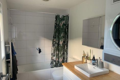 Photo of property in 20f1 Doris Gordon Crescent, Crofton Downs, Wellington, 6035