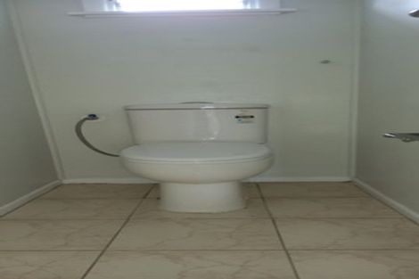 Photo of property in 512 Te Atatu Road, Te Atatu Peninsula, Auckland, 0610