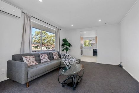 Photo of property in 1/39 Chipping Lane, Redwood, Christchurch, 8051