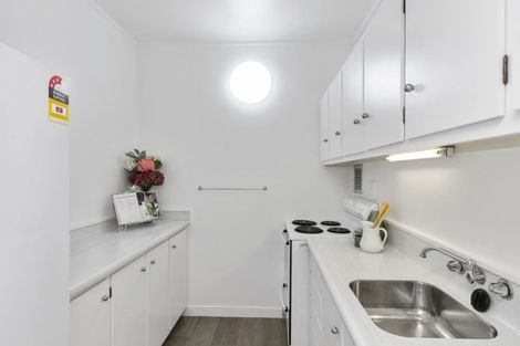 Photo of property in Hobson Court Flats, 22/70u Hobson Street, Thorndon, Wellington, 6011