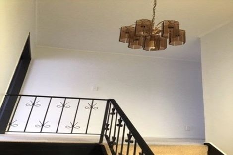 Photo of property in 75 Stanaway Street, Hillcrest, Auckland, 0627