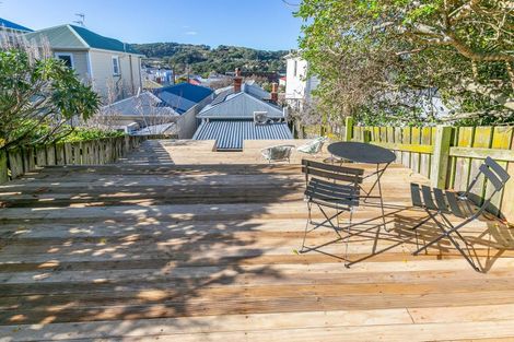 Photo of property in 104 Wallace Street, Mount Cook, Wellington, 6021