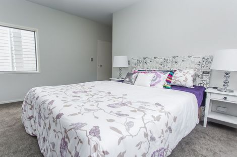 Photo of property in 1b Lynwood Road, New Lynn, Auckland, 0600