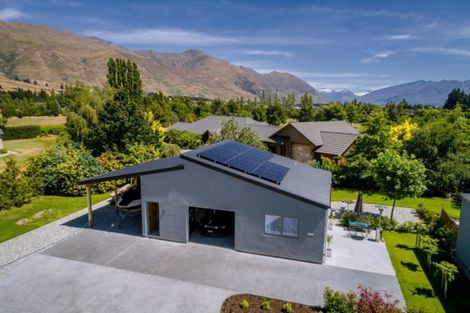 Photo of property in 17 Mountain View Drive, Wanaka, 9382