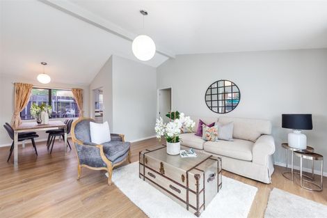 Photo of property in 2/11 Brookfield Road, Te Atatu Peninsula, Auckland, 0610