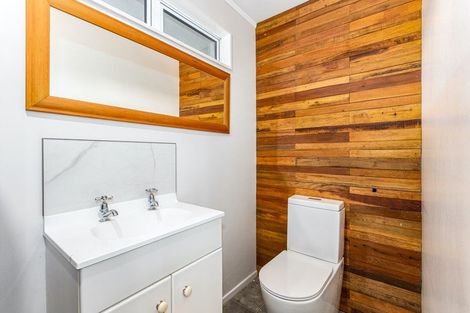 Photo of property in 39 Whitemans Road, Silverstream, Upper Hutt, 5019