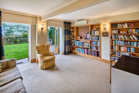Photo of property in 20 Hadfield Terrace, Kelburn, Wellington, 6012