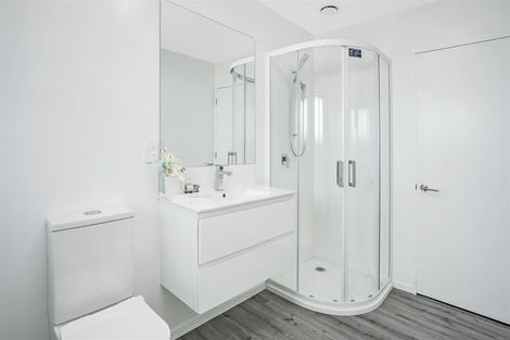 Photo of property in 29 Te Taniwha Road, One Tree Point, 0118