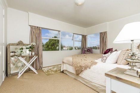 Photo of property in 22 Alamein Avenue, Belmont, Auckland, 0622