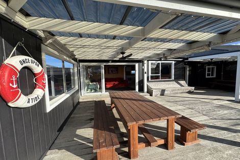 Photo of property in 41 Coleman Avenue, Waverley, 4591