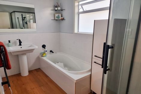 Photo of property in 249 Queen Street, Pukekohe, 2120