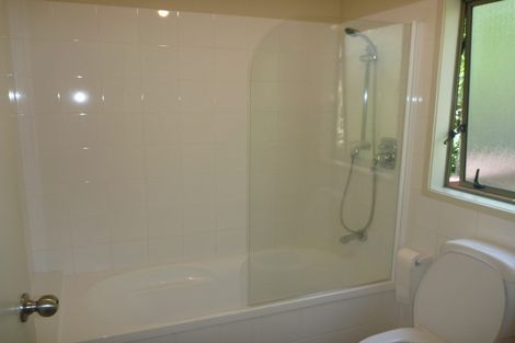 Photo of property in 16 Catrina Avenue, Birkenhead, Auckland, 0626