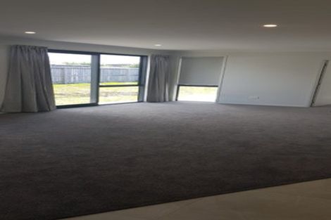 Photo of property in 24 Sando Way, One Tree Point, 0118