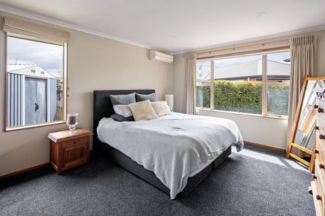 Photo of property in 18 Gibbston Close, Huntington, Hamilton, 3210