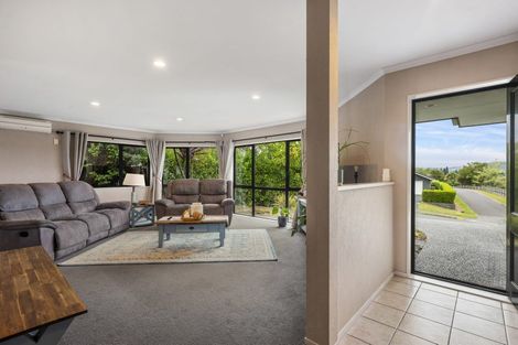 Photo of property in 5 Baxendale Drive, Matipo Heights, Rotorua, 3015
