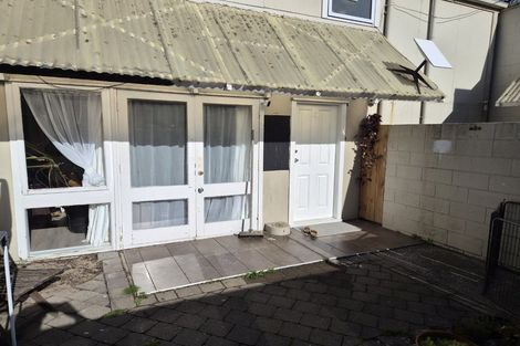 Photo of property in 4/118-122 Randwick Road, Moera, Lower Hutt, 5010