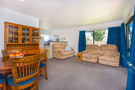 Photo of property in 2 Willis Street, Bader, Hamilton, 3206