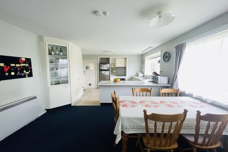 Photo of property in 27 Toorak Avenue, Avonhead, Christchurch, 8042