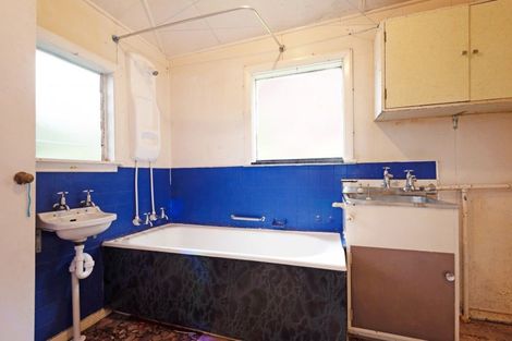 Photo of property in 37 Mount Pleasant Road, Aro Valley, Wellington, 6012