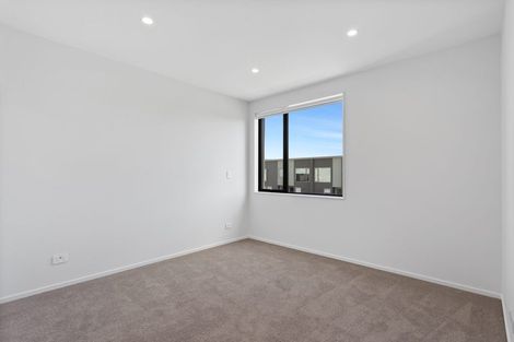 Photo of property in 24 Viridian Avenue, Rosehill, 2113