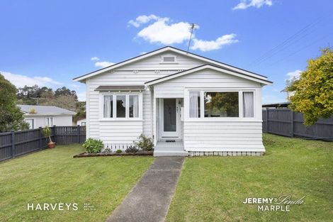 Photo of property in 10 Woodglen Road, Glen Eden, Auckland, 0602