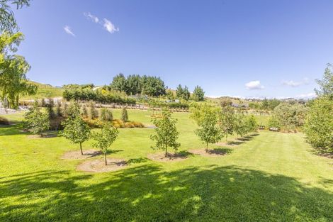 Photo of property in 22 Highlands Drive, Waipawa, 4277
