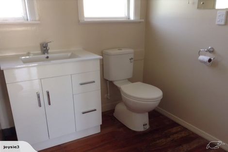 Photo of property in 20 Middleton Road, Upper Riccarton, Christchurch, 8041