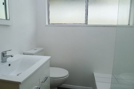 Photo of property in 137b Newlands Road, Newlands, Wellington, 6037