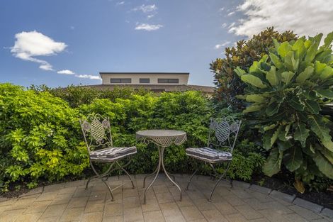 Photo of property in 17 Crown Hill, Paraparaumu, 5032