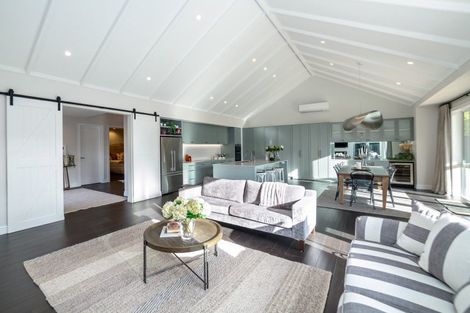 Photo of property in 2 Westwood Avenue, Greytown, 5712